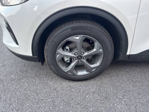 2025 Ford Escape Hybrid ST-Line