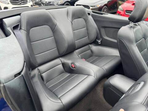 2015 Ford Mustang EcoBoost Premium