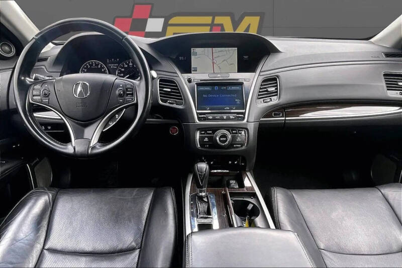 2014 Acura RLX w/Advance