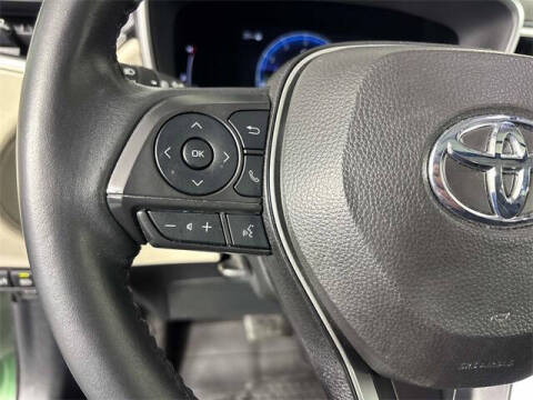 2024 Toyota Corolla Cross XLE