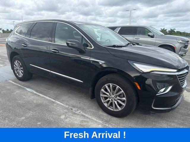2023 Buick Enclave Essence
