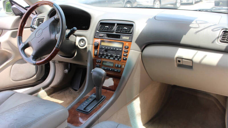 2001 Lexus ES 300