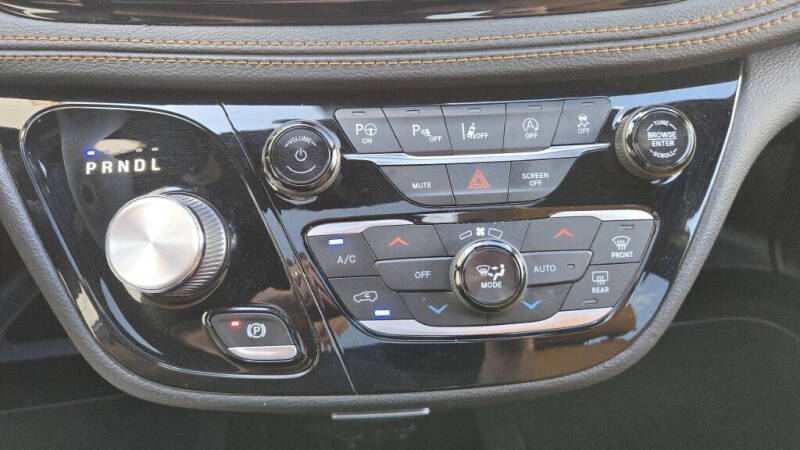 2022 Chrysler Pacifica Pinnacle