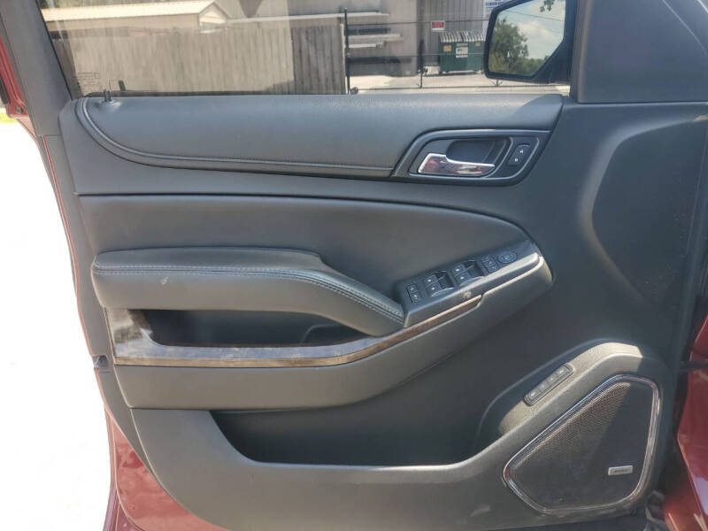 2017 Chevrolet Suburban LT
