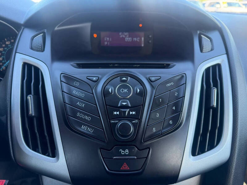 2012 Ford Focus SE