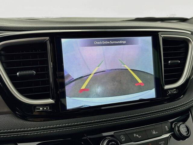 2027 Chrysler Pacifica Select