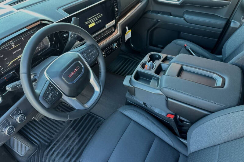 2024 GMC Sierra 1500