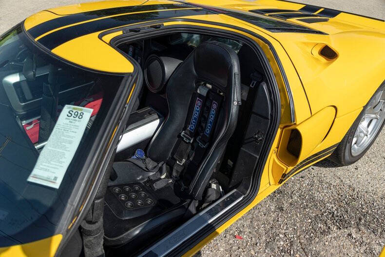 2005 Ford GT