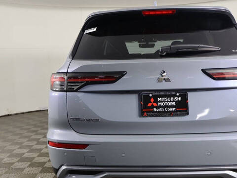 2026 Mitsubishi Outlander SE