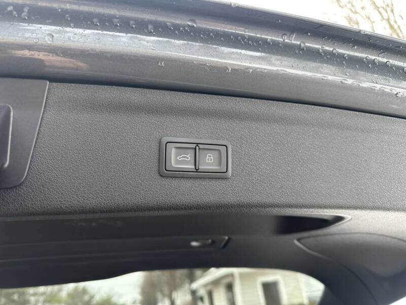 2016 Audi Q3 2.0T quattro Premium Plus