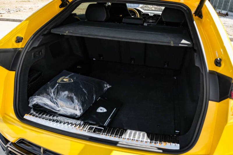 2024 Lamborghini Urus S