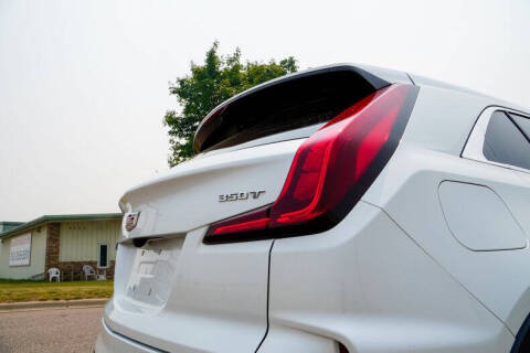 2024 Cadillac XT4 Luxury