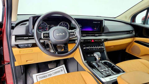 2024 Kia Carnival EX
