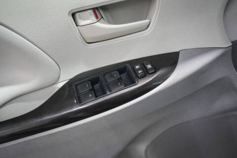 2013 Toyota Sienna LE 7-Passenger