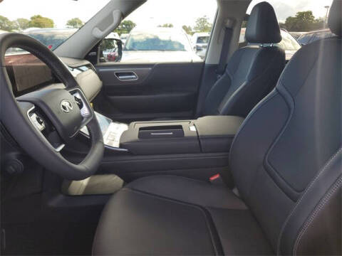 2026 Infiniti QX80 Pure