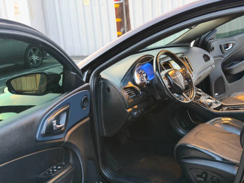 2015 Chrysler 200 S