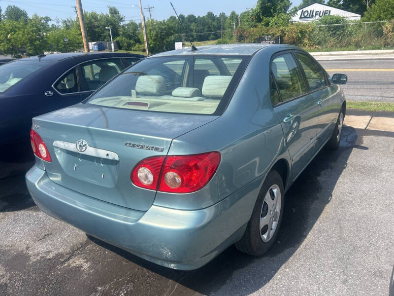 2005 Toyota Corolla LE