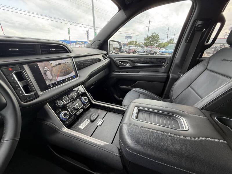 2023 GMC Yukon XL Denali