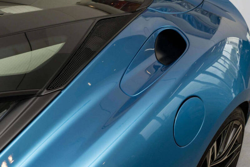 2023 McLaren GT
