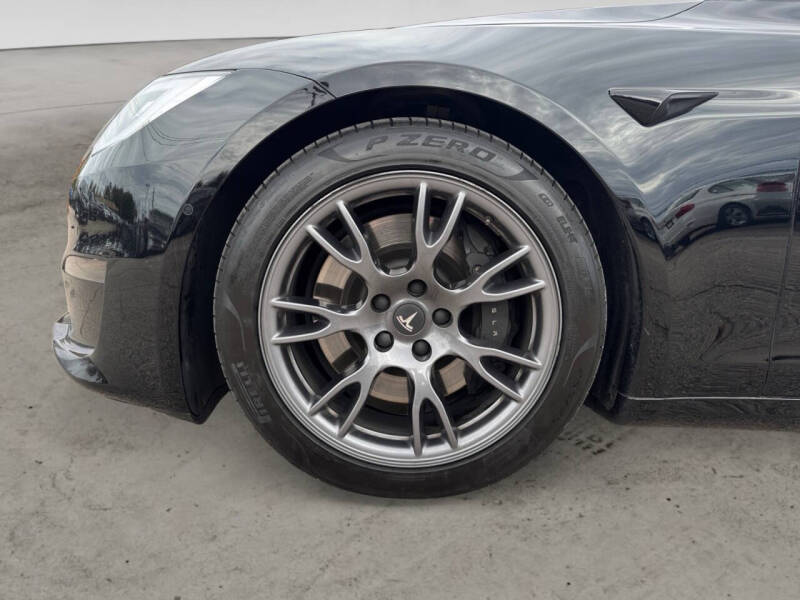 2021 Tesla Model S Plaid