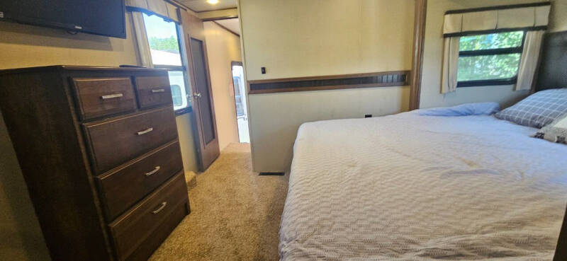 2015 Grand Design RV Momentum