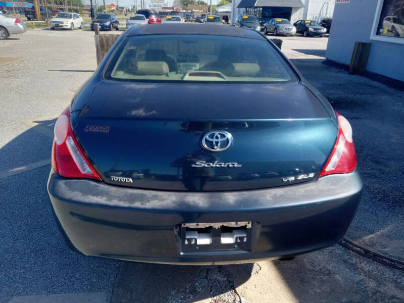 Image of 2005 Toyota Camry Solara SLE V6
