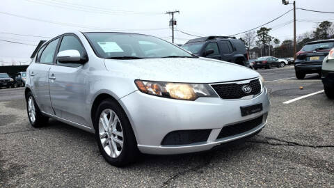2011 Kia Forte5 for sale at AUTOLUXGROUP in Lakewood NJ
