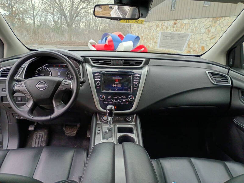 2023 Nissan Murano SV