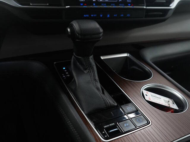 2022 Toyota Sienna LE 8-Passenger