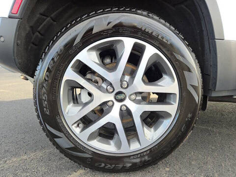 2024 Land Rover Defender 110 P300 S