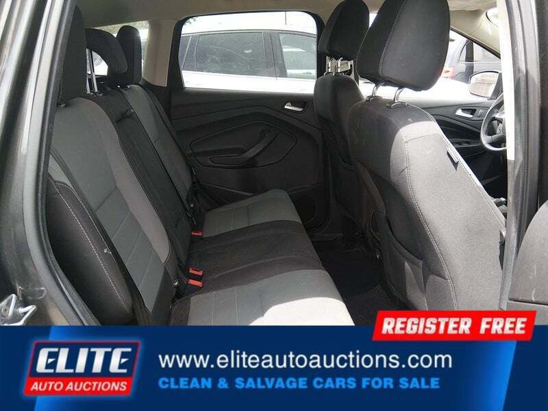 2016 Ford Escape SE