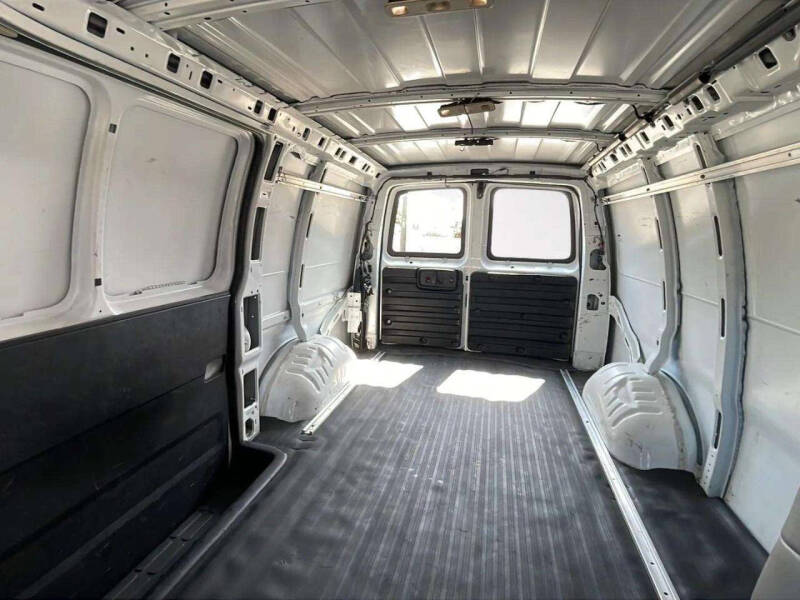 2020 Chevrolet Express 2500