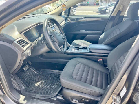 2018 Ford Fusion SE
