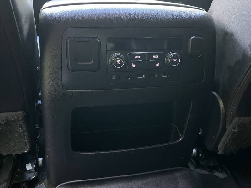 2017 GMC Yukon XL Denali