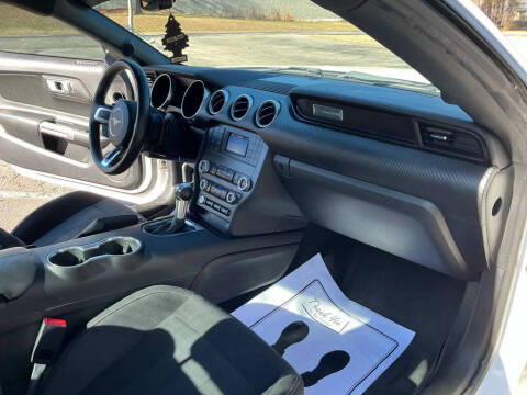 2019 Ford Mustang EcoBoost