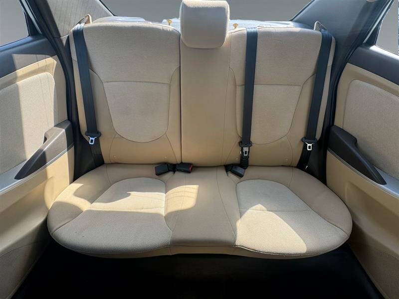 2012 Hyundai Accent GLS