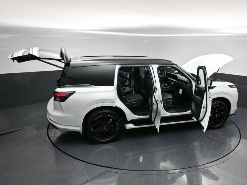 2026 Infiniti QX80 Sport