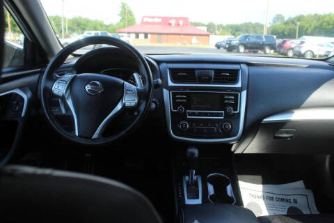 2016 Nissan Altima 2.5 SR