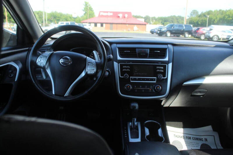 2016 Nissan Altima 2.5 SR
