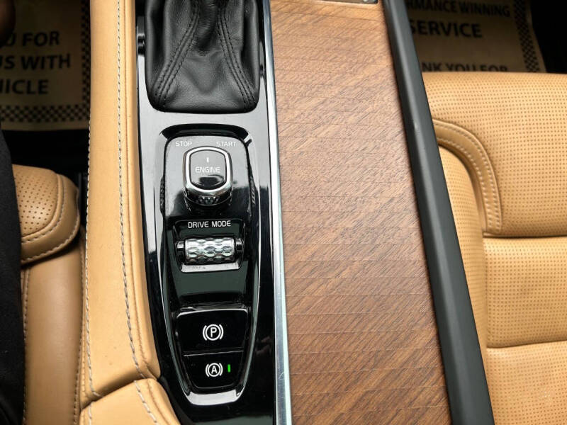 2017 Volvo XC90 T6 Inscription
