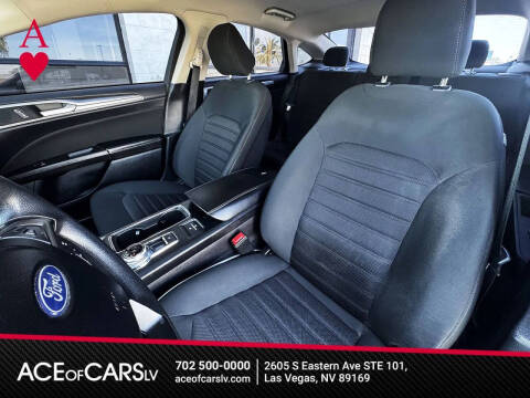 2020 Ford Fusion SE
