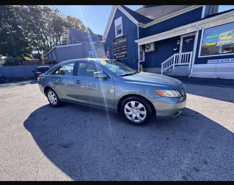 2009 Toyota Camry LE photo 4