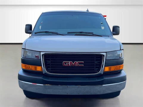 2024 GMC Savana 2500