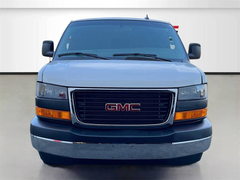 2024 GMC Savana 2500