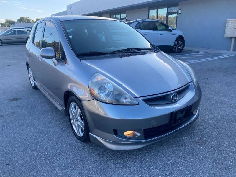 2008 Honda Fit for sale at UNITED AUTO BROKERS in Hollywood FL
