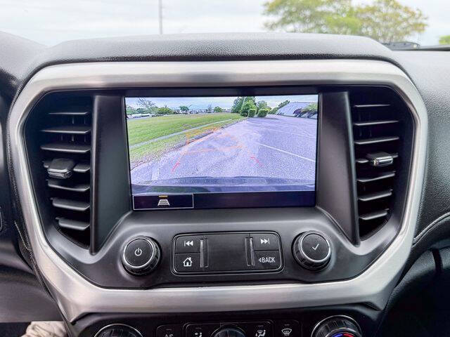 2022 GMC Acadia SLT