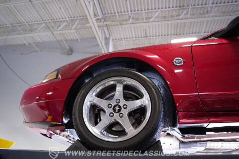 2004 Ford Mustang GT Deluxe