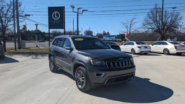 2017 Jeep Grand Cherokee for sale at ORCHARD LAKE AUTO SALES INC in Farmington Hills, MI