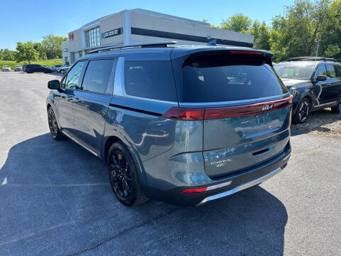 2024 Kia Carnival SX