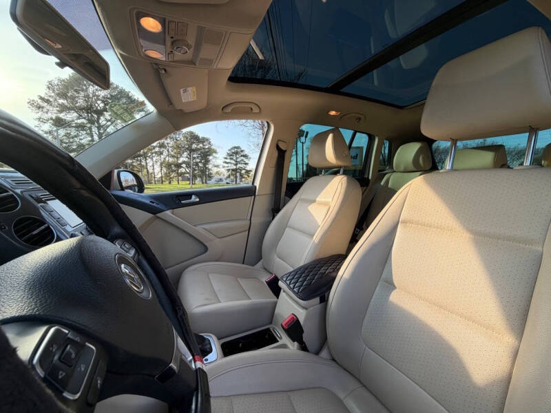 2013 Volkswagen Tiguan SEL 4Motion